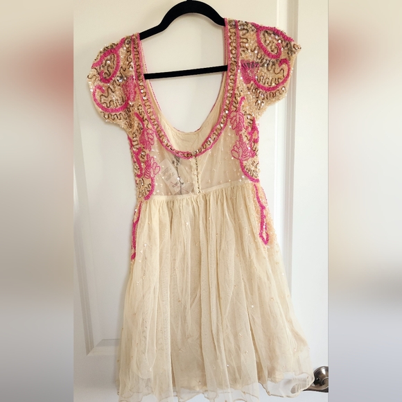 New ASOS Pink and Cream Embellished‎ Dress - Picture 3 of 5